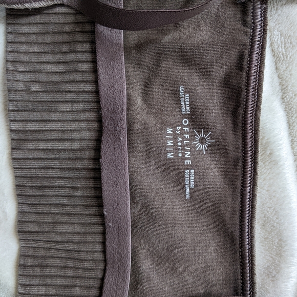 Aerie Offline bralette with ruched front, ribbed textured and grey/plum colour - Picture 8 of 8